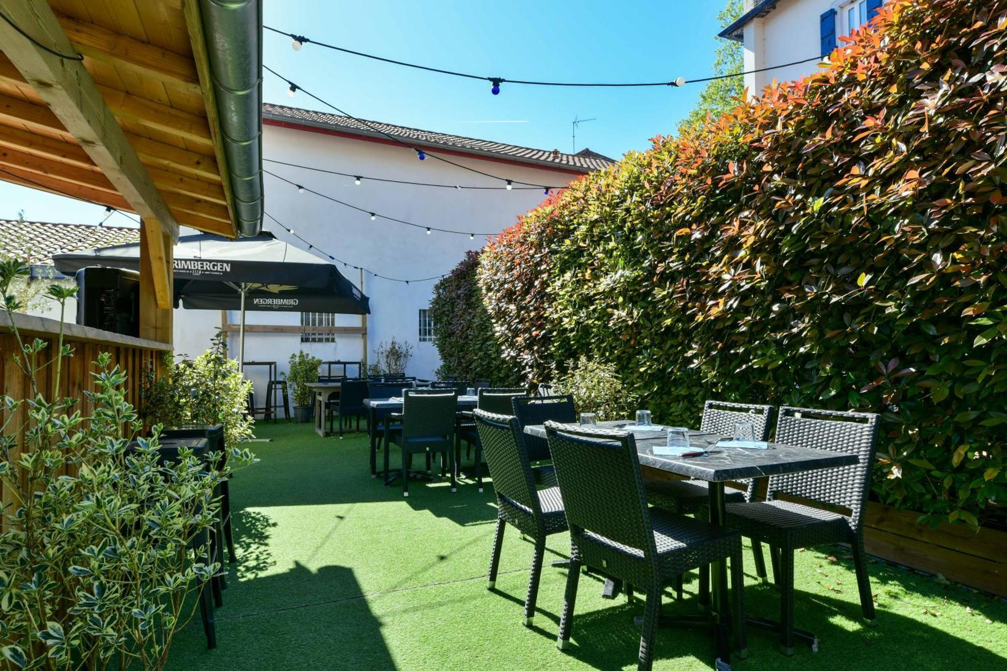 Hôtel Logis Laurent Rodriguez Cambo-les-Bains Extérieur photo